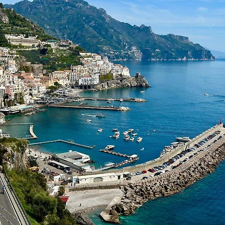 Ferienwohnung Sea Inside Amalfi Exterior foto